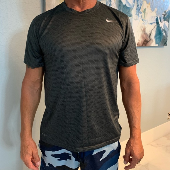 Nike Other - 💪🏻2/$30 Men’s Nike Workout Top 🔥